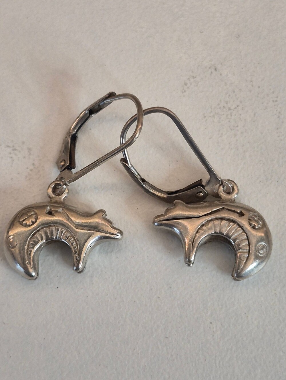 Vintage Native American Sterling Silver Heartline Bear Earrings Leverback 5.8g
